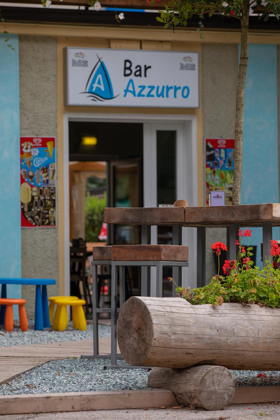 Camping Azzurro - Bar for breaakfast, lunch and aperitifs
